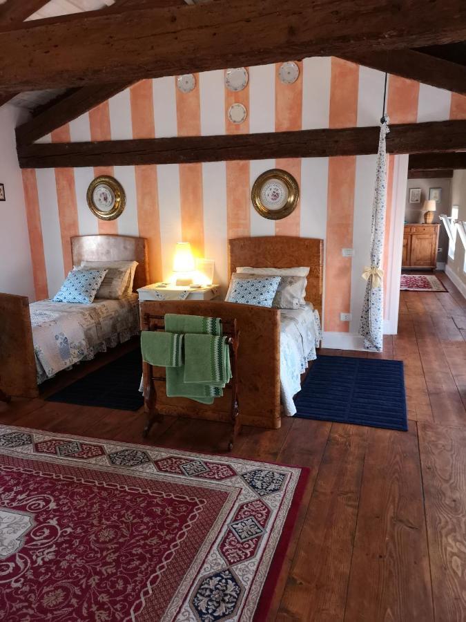 East Wind Bed & Breakfast Medea Exterior foto